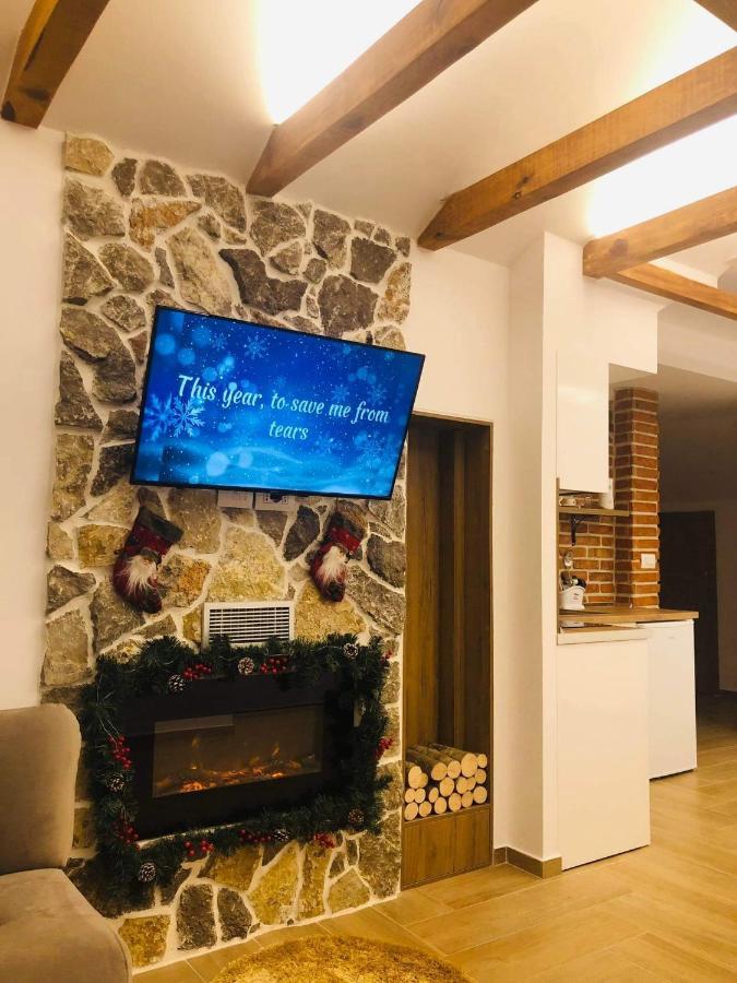 Vila Emante Tushemisht Экстерьер фото